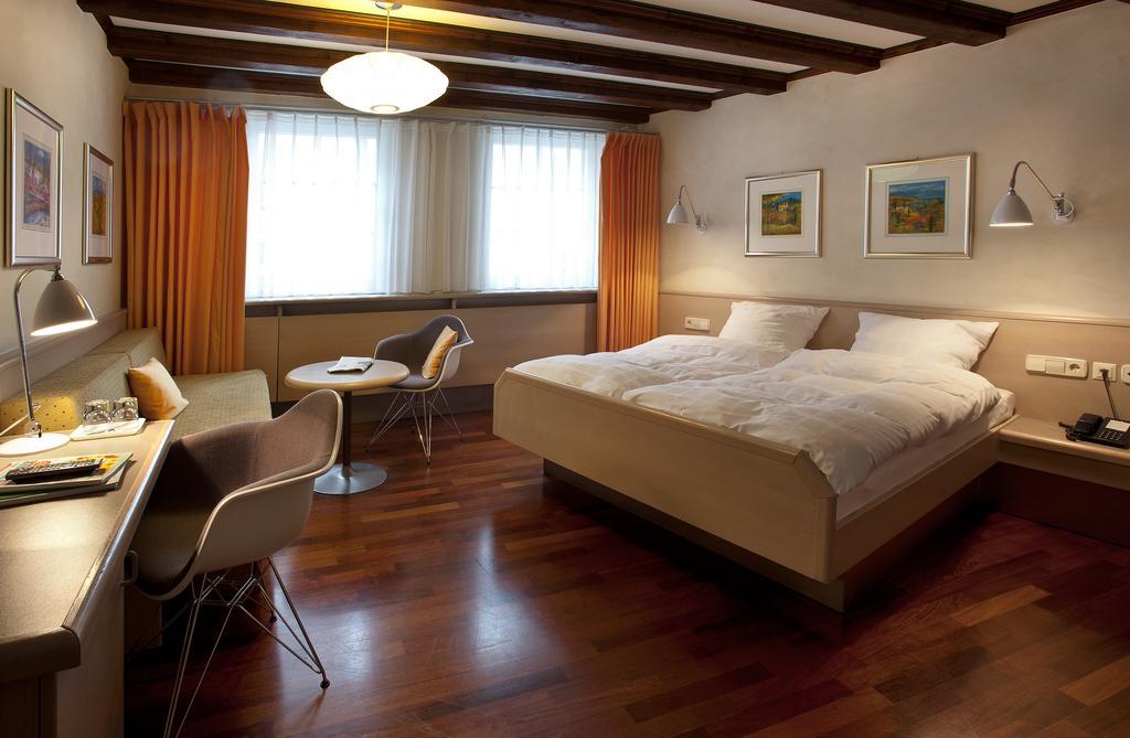 Hotel Scholl Schwäbisch Hall الغرفة الصورة